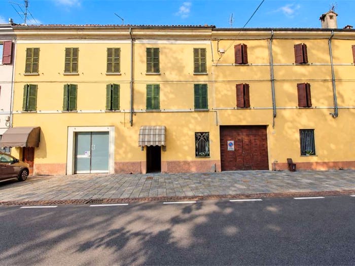 Appartamento con 5 locali in vendita in Sissa, Sissa Trecasali