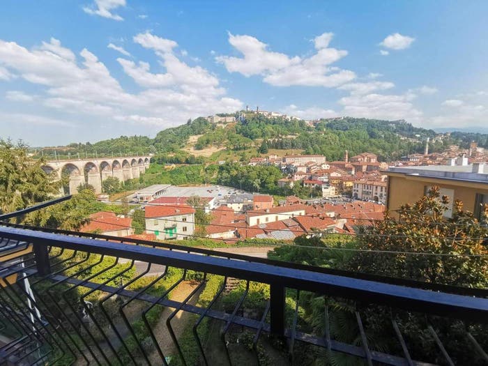 Appartamento quadrilocale in vendita in Via Pietro Delvecchio, Altipiano, Mondovì