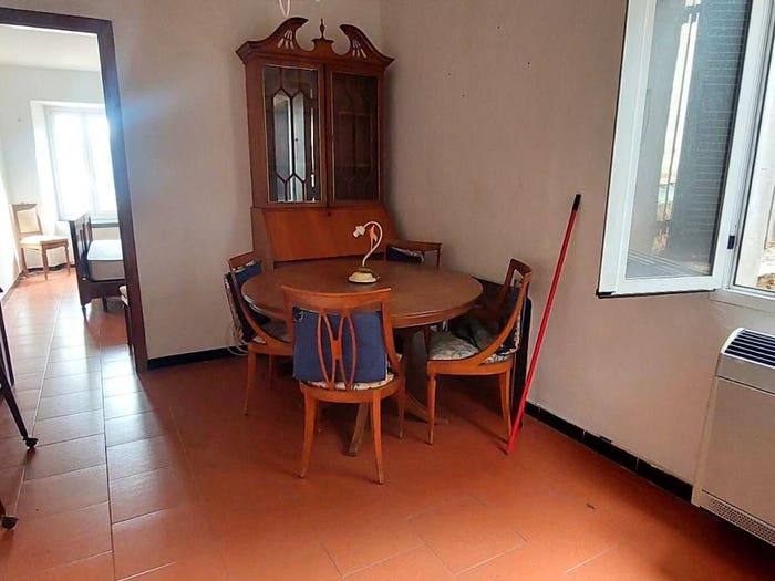 Appartamento trilocale in vendita in Via Artallo, Porto Maurizio, Imperia
