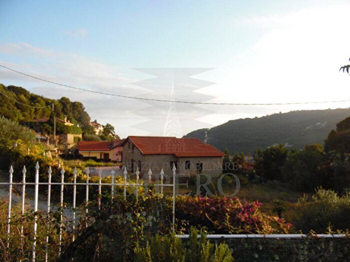 Casa con 6 locali in vendita in Via Turistica, Centro, Camporosso