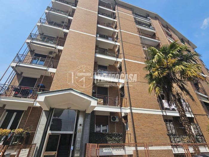 Appartamento trilocale in vendita in Via Nazario Sauro, Baranzate