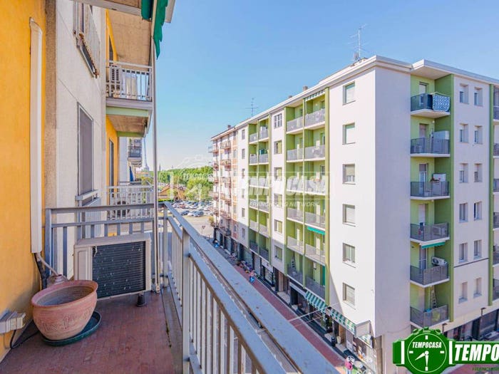 Appartamento trilocale in vendita in Via Umberto Olevano, Città Giardino, Pavia
