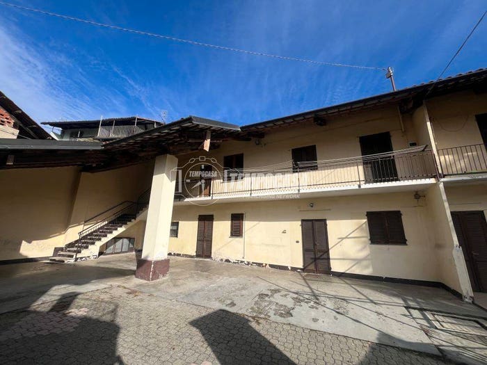 Casa con 6 locali in vendita in VICOLO BUFFINO, Centro, Agliè