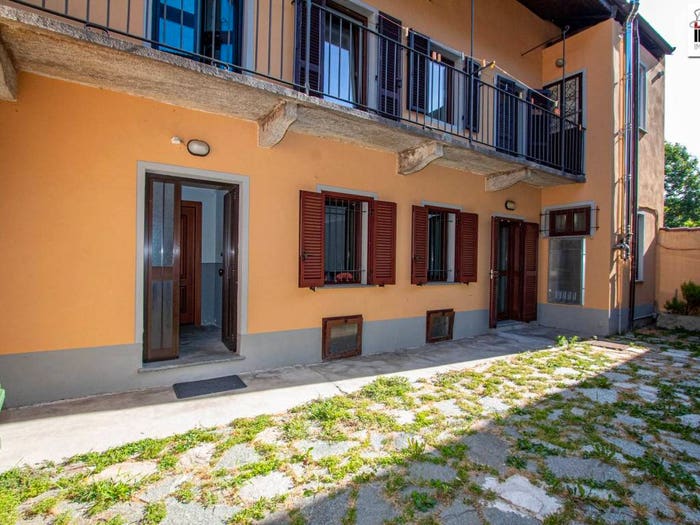 Appartamento trilocale in vendita in Via Generale Antonio Cantore, Centro, Chiusa di San Michele