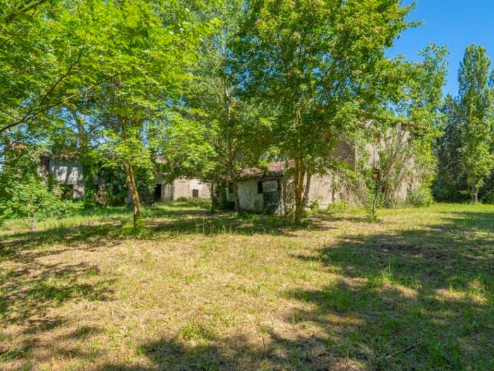 Casa con 6 locali in vendita in via Vocabolo San Sisto, Marsciano