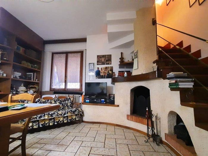 Casa con 6 locali in vendita in Monteriggioni