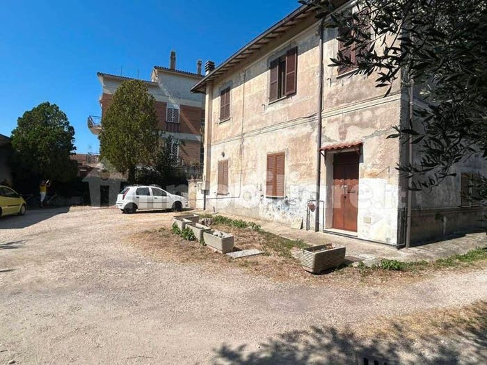 Casa con 6 locali in vendita in Via dei Pietramellara, Casetta Mattei Corviale, Roma