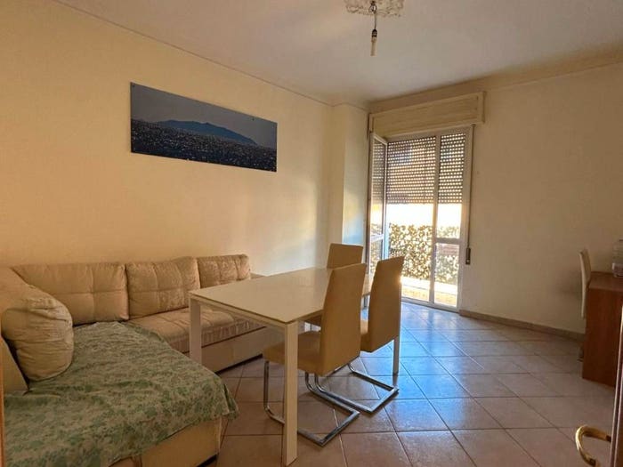 Appartamento trilocale in vendita in Via Dante, Cremona