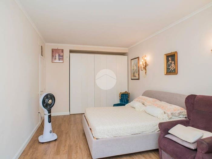 Appartamento con 5 locali in vendita in Circonvallazione Gianicolense, Monteverde Vecchio, Roma