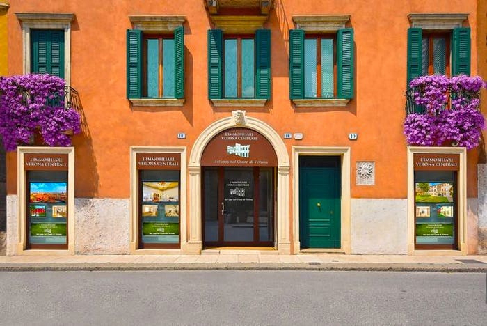 Case in Vendita e in Affitto - 2