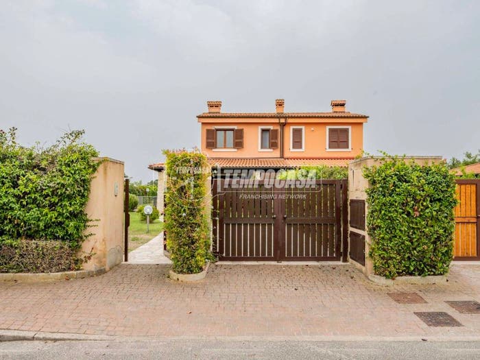 Casa con 5 locali in vendita in Aranova, Fiumicino