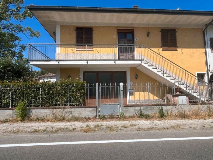 Casa con 5 locali in vendita in Palaia
