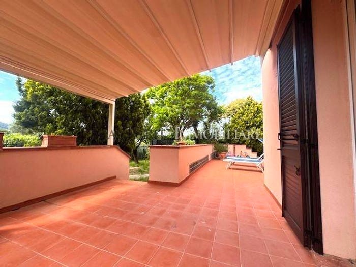 Casa con 6 locali in vendita in Montenero Basso Montenero Alto, Livorno