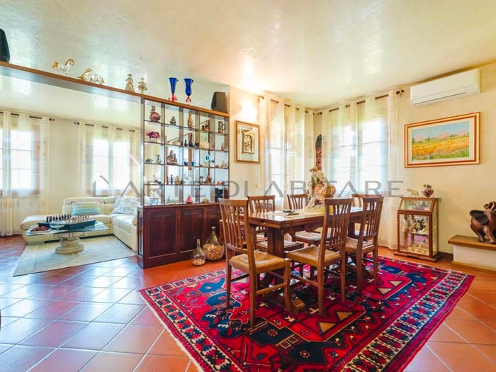 Casa con 6 locali in vendita in via crociata, Centro, Camponogara