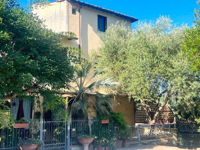 Casa con 5 locali in vendita in Via Di Vicopelago, Massa Pisana Vicopelago, Lucca