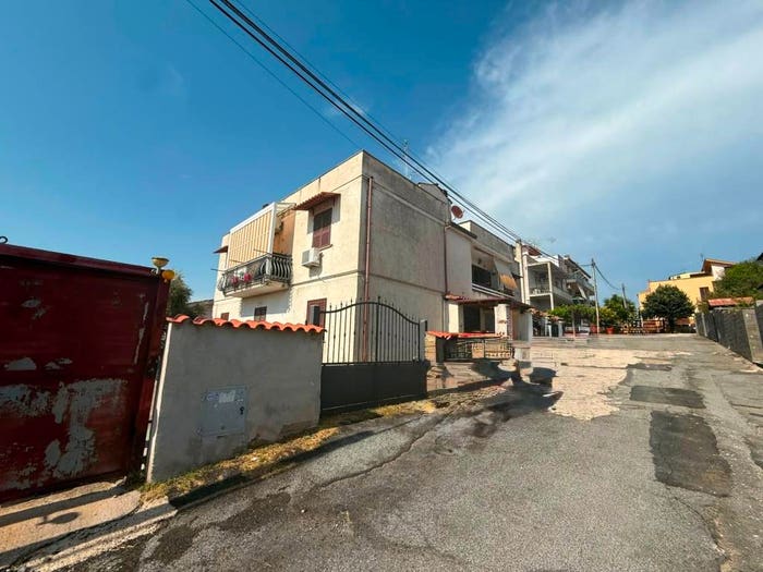 Appartamento quadrilocale in vendita in Castelverde, Roma
