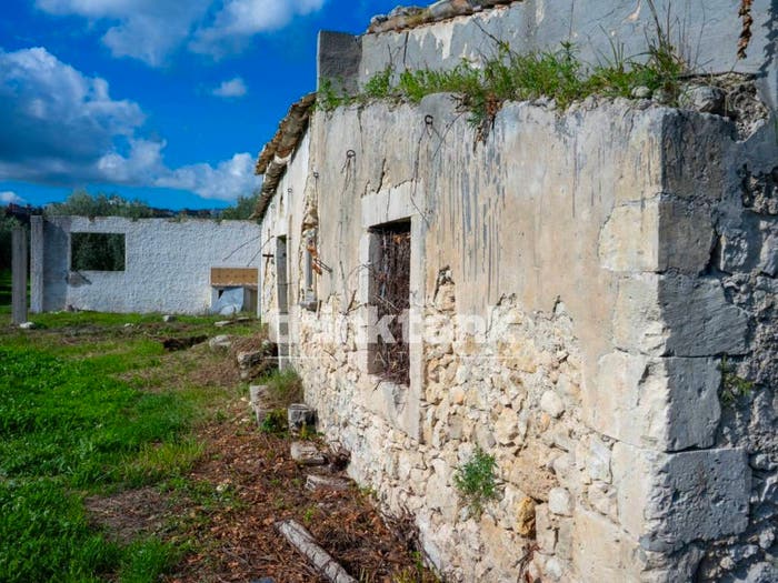 Casa con 6 locali in vendita in Via della ginestra, Avola