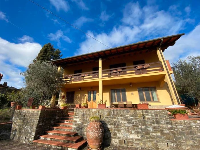 Casa con 6 locali in vendita in Via Sant'Andrea a Sveglia, Fiesole