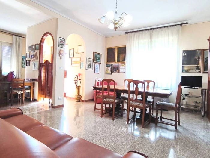 Casa quadrilocale in vendita in Sanmagno Sterpete Corvia, Foligno