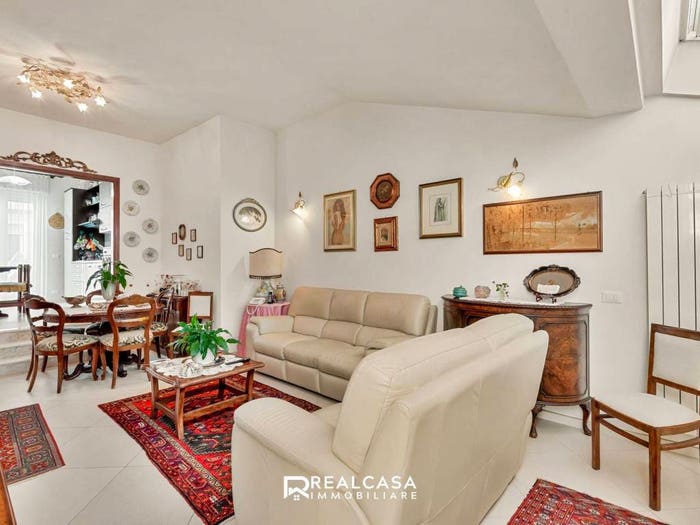 Casa con 5 locali in vendita in Via Bozzi, Casano Dogana Isola, Luni