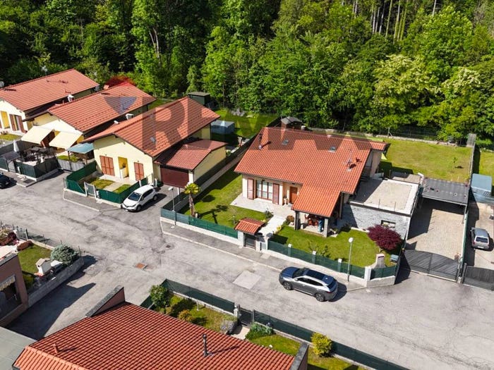 Casa con 5 locali in vendita in via Pradaccio, Pradaccio, CadeglianoViconago