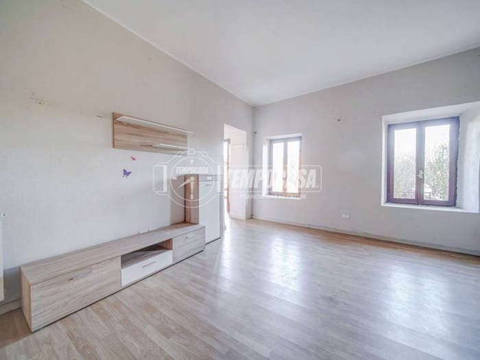 Casa quadrilocale in vendita in Via Villa Conturbia, Conturbia, Agrate Conturbia