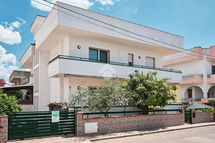 Casa quadrilocale in vendita in Ginosa