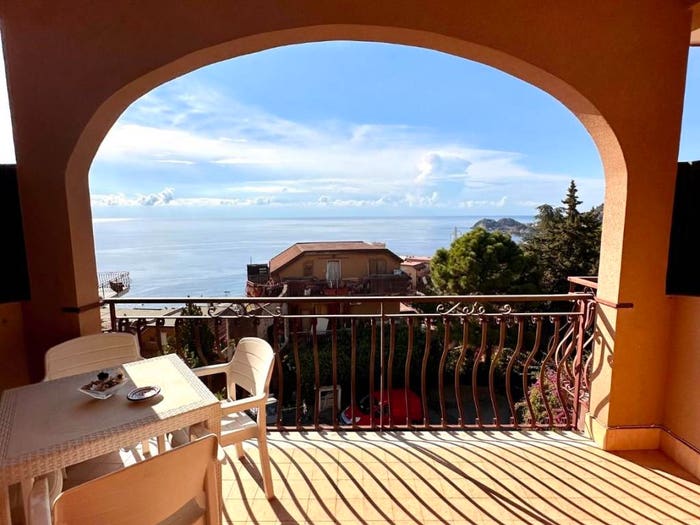 Appartamento bilocale in vendita in Località Poggio Mastropietro, Letojanni