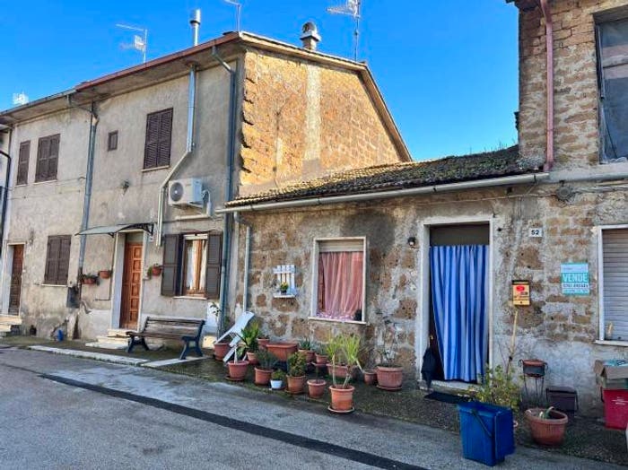 Appartamento trilocale in vendita in Via Enrico Celestini, Vasanello