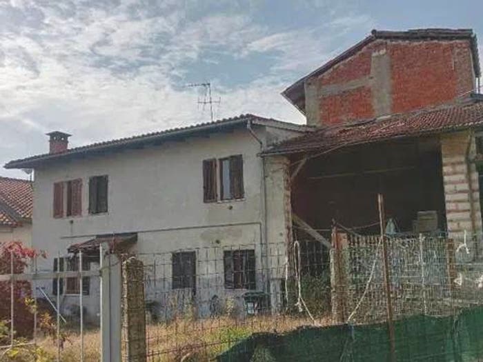 Casa trilocale in vendita in Vicolo Serrone SNC, Centro, Camino