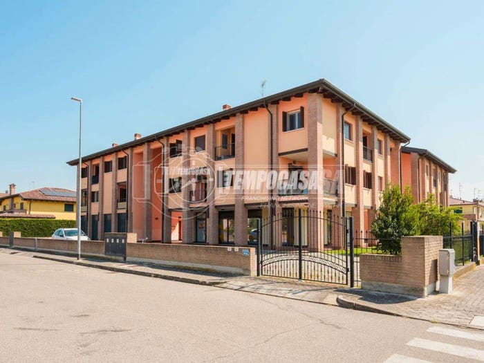 Appartamento bilocale in vendita in Via Giacomo Puccini, Centro, Poggio Renatico