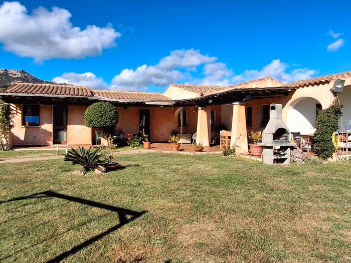 Casa con 6 locali in vendita in Arzachena Paese, Arzachena