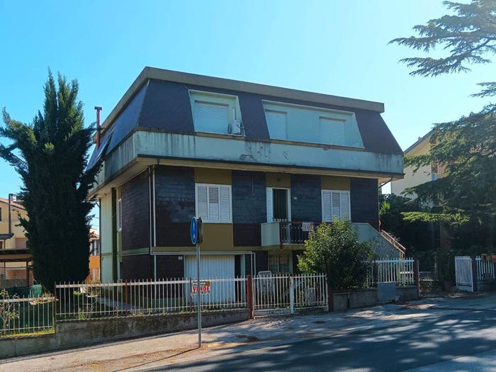 Appartamento con 5 locali in vendita in Viale Giuseppe Verdi, Centro, Mondolfo