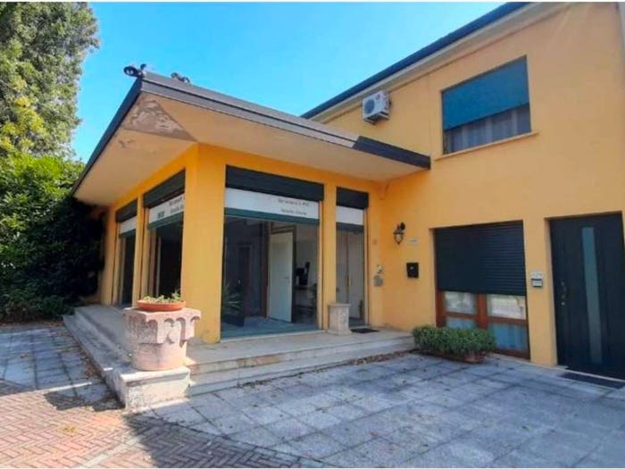 Appartamento con 6 locali in vendita in Via Belle Arti, Asparetto, Cerea