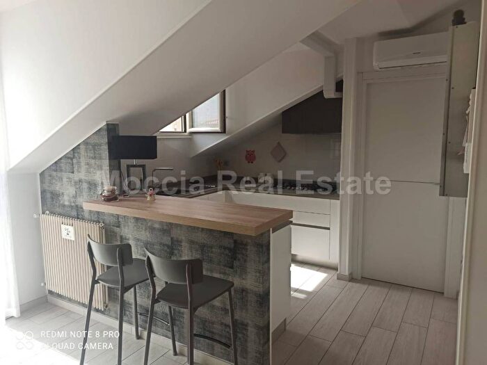 Appartamento con 5 locali in vendita in Strada Onofrio Teti, Tredici, Caserta
