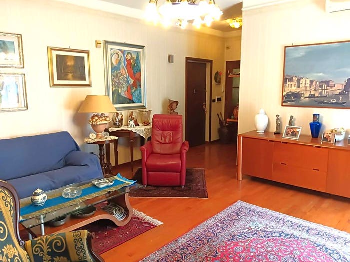 Appartamento quadrilocale in vendita in Via Vicinale San Donato, Pianura, Napoli