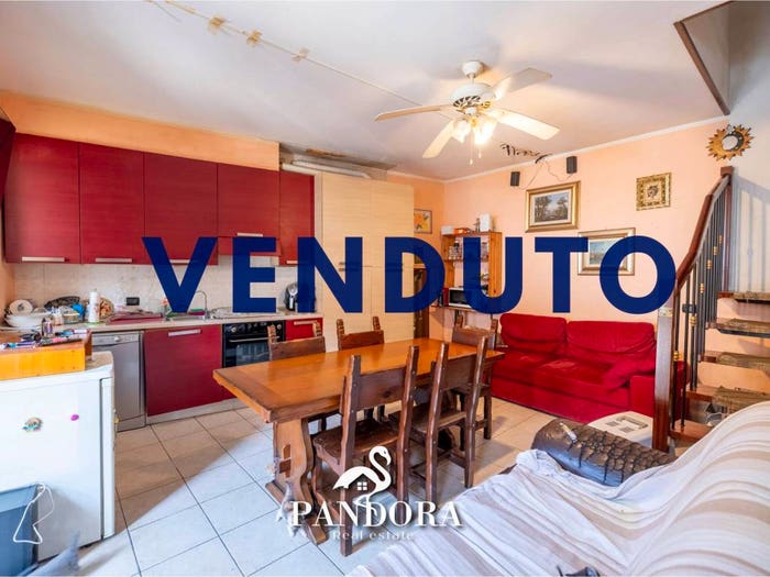 Appartamento trilocale in vendita in Via Centrale Vecchia, Cassano Magnago