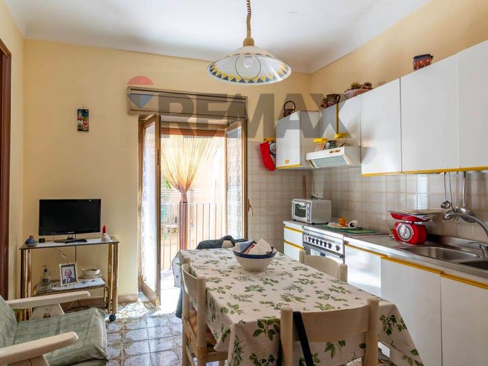 Appartamento quadrilocale in vendita in Via Arcoleo, Centro, Caltagirone