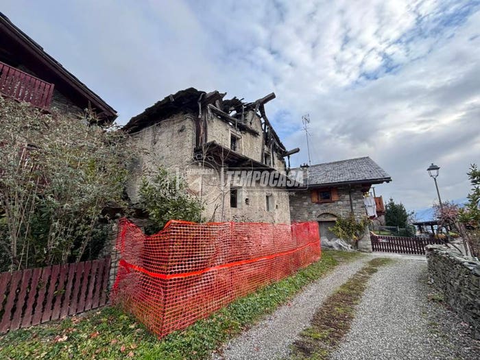 Casa con 5 locali in vendita in Messignè, Nus