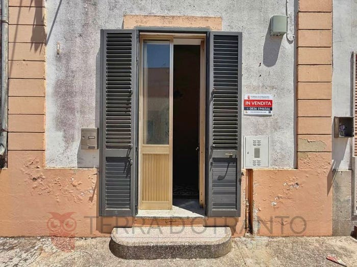 Casa trilocale in vendita in Via Trieste, Centro, Minervino di Lecce