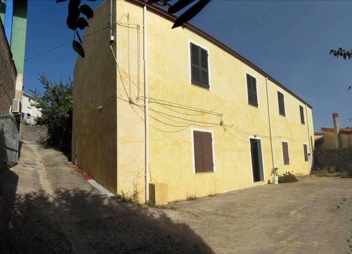 Casa con 5 locali in vendita in Via Traversa Costa, Burgos