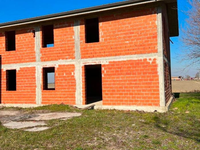 Casa con 6 locali in vendita in Sasso Morelli Sesto Imolese, Imola