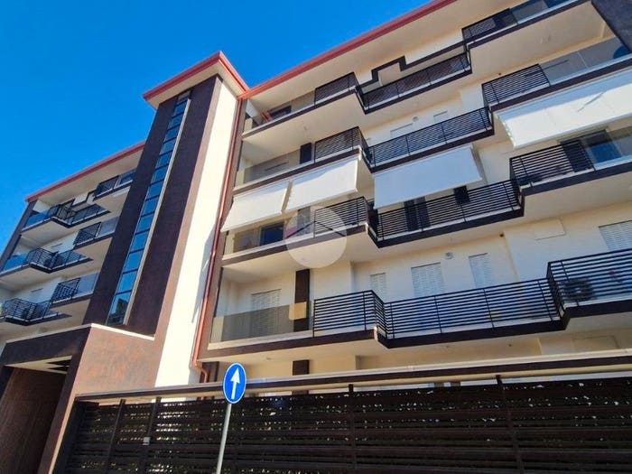 Appartamento quadrilocale in vendita in Via Fiume, Frattamaggiore
