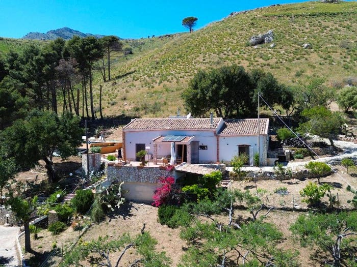 Casa con 6 locali in vendita in Contrada Grotticelli, Castellammare del Golfo