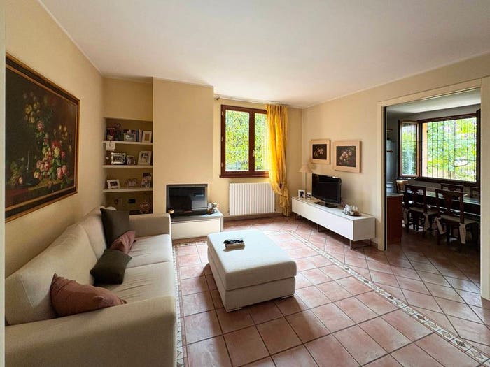 Casa con 6 locali in vendita in Centro, Rubiera