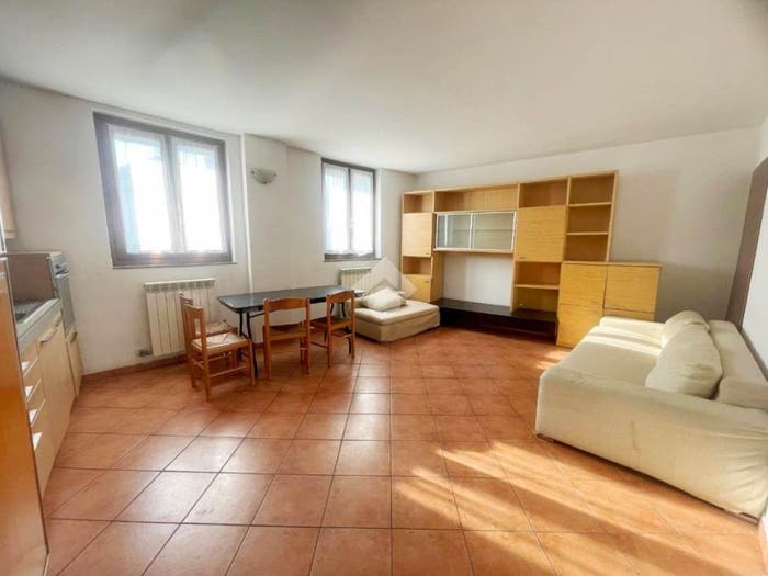 Appartamento trilocale in vendita in Via Quarto dei Mille, Gerenzano