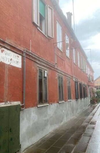 Appartamento con 6 locali in vendita in Calle del Supiador, Murano, Venezia