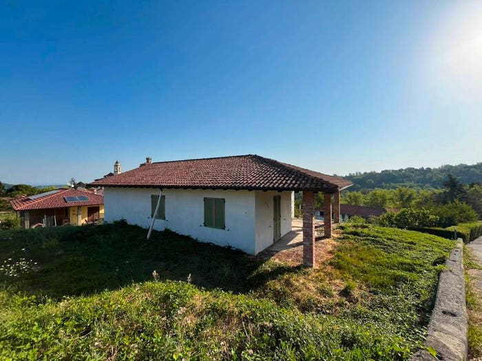 Casa quadrilocale in vendita in Via Giovanni Paolo II, Trisobbio