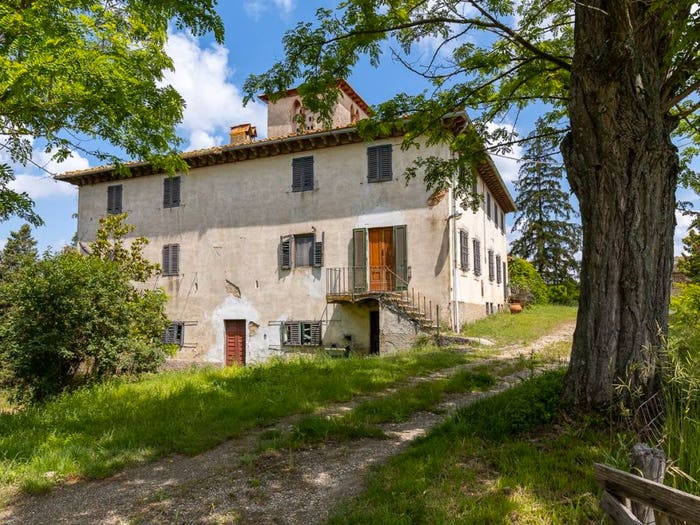 Casa con 6 locali in vendita in Montespertoli
