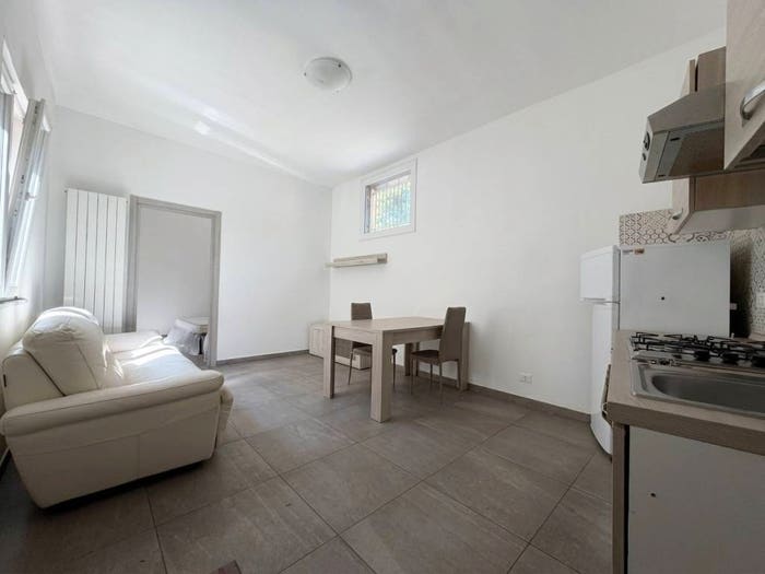 Appartamento bilocale in vendita in Via Colombarole, Giovenzano, Vellezzo Bellini